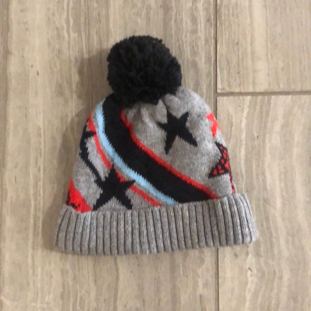 Star print beanie